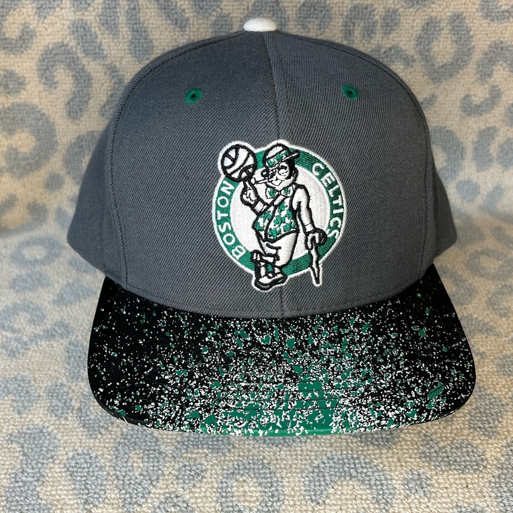 Mitchell & Ness Gray and Green Hat